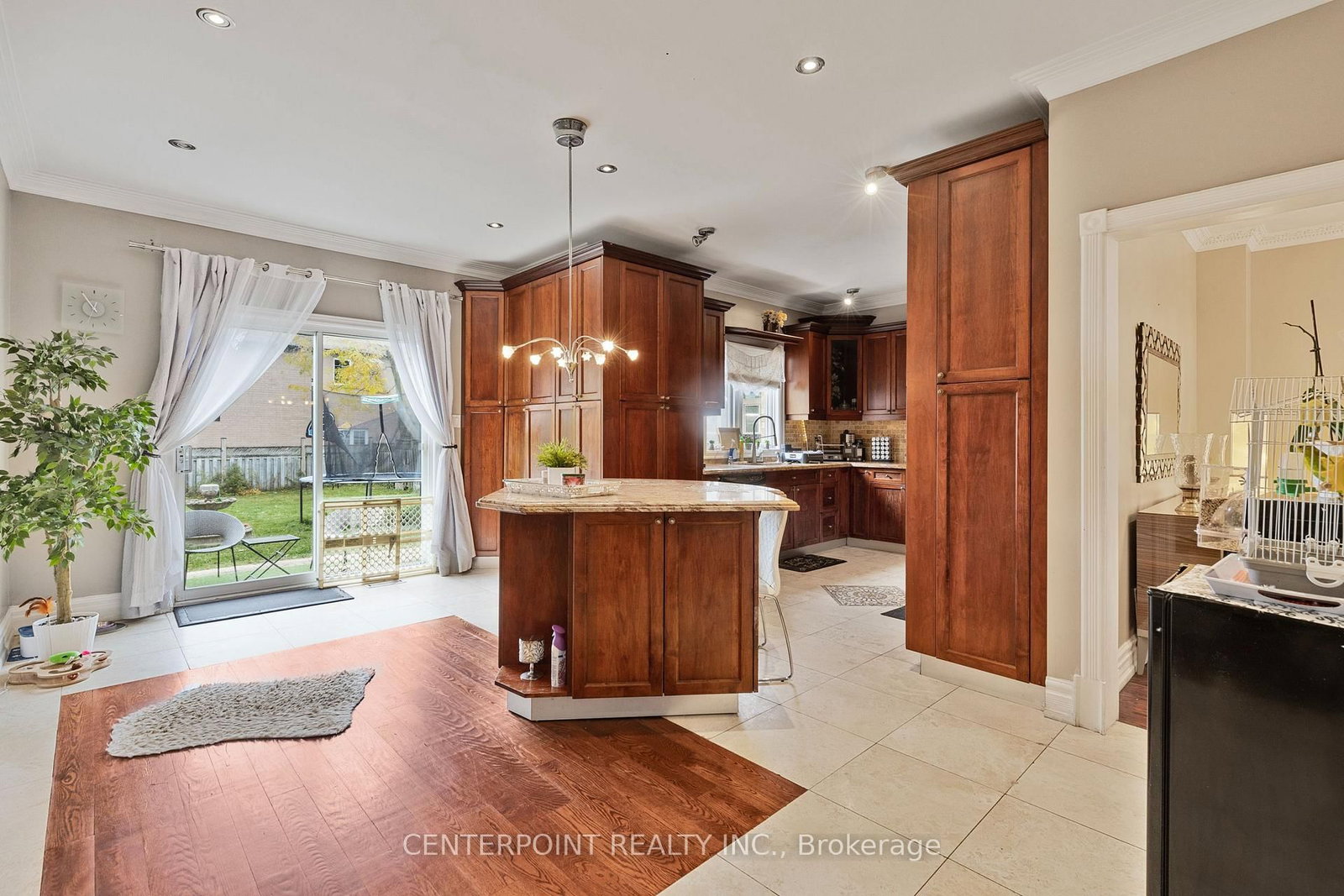 Detached House for sale at 277 Oxford Street, Richmond Hill, Ontario, L4C 7V8 - Mill Pond - MLS: N12894530