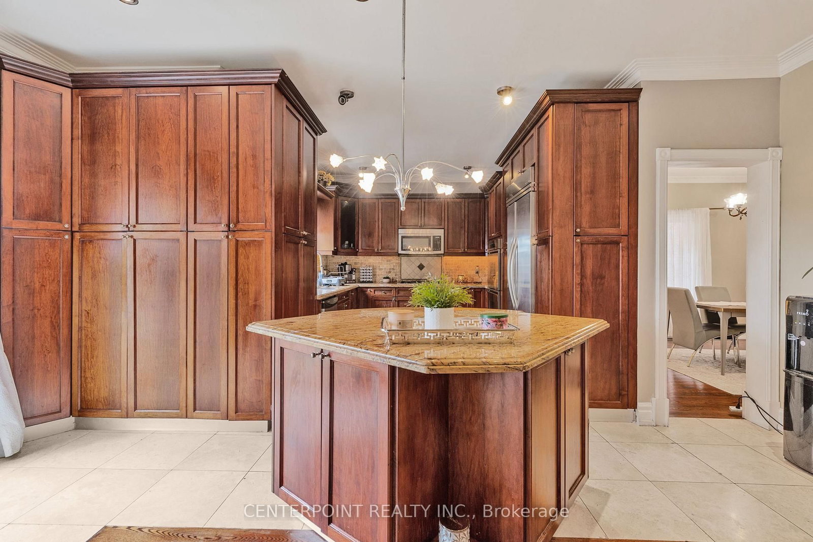 Detached House for sale at 277 Oxford Street, Richmond Hill, Ontario, L4C 7V8 - Mill Pond - MLS: N12894530