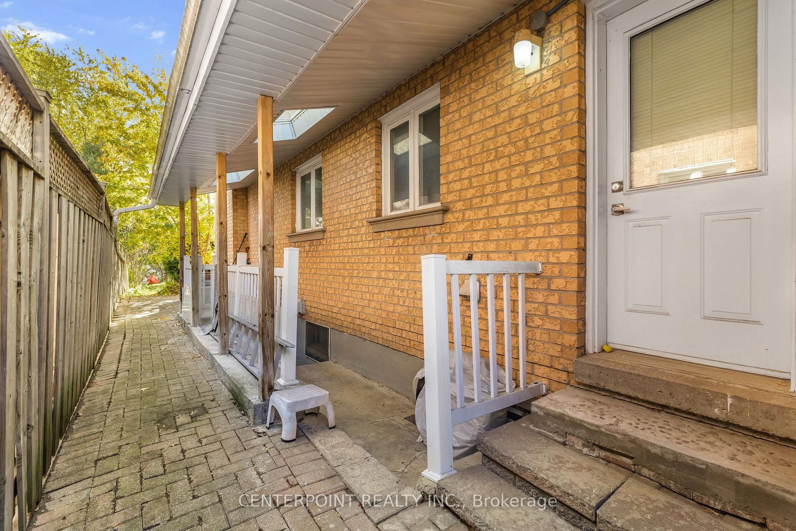 Detached House for sale at 277 Oxford Street, Richmond Hill, Ontario, L4C 7V8 - Mill Pond - MLS: N12894530