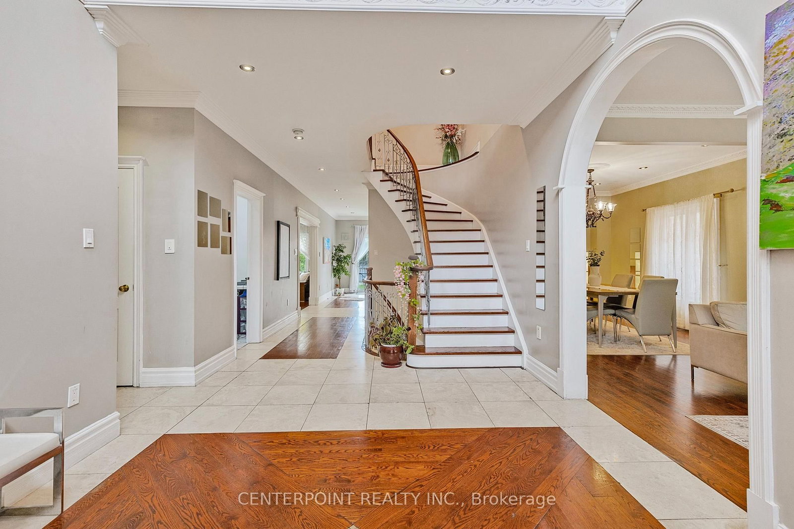 Detached House for sale at 277 Oxford Street, Richmond Hill, Ontario, L4C 7V8 - Mill Pond - MLS: N12894530