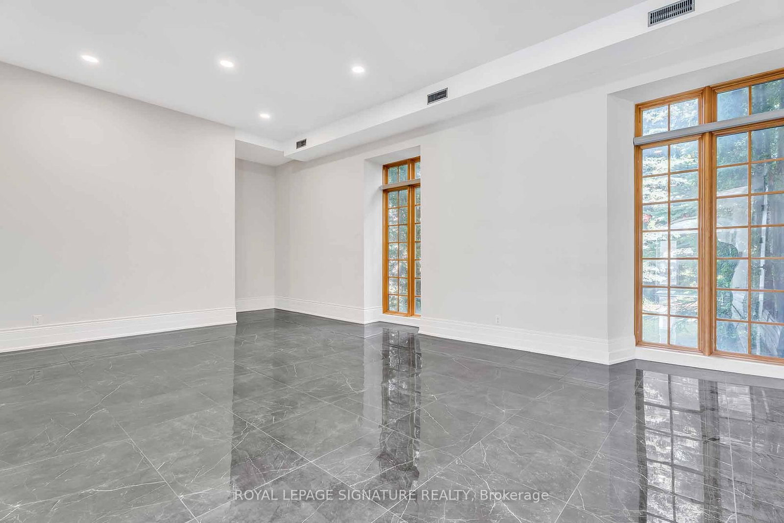 83 Dawson Manor Boulevard - Photo 12