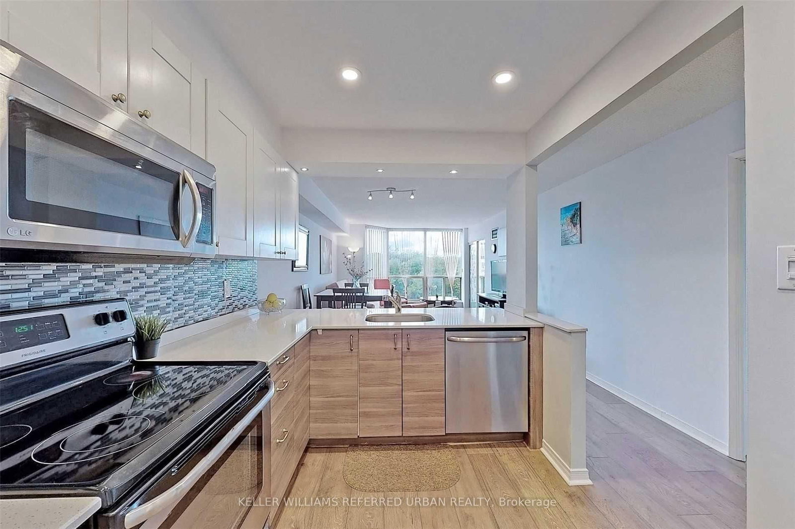 Condo for sale at 420-309 Major Mackenzie Drive, Richmond Hill, Ontario, L4C 9V5 - Harding - MLS: N12894620