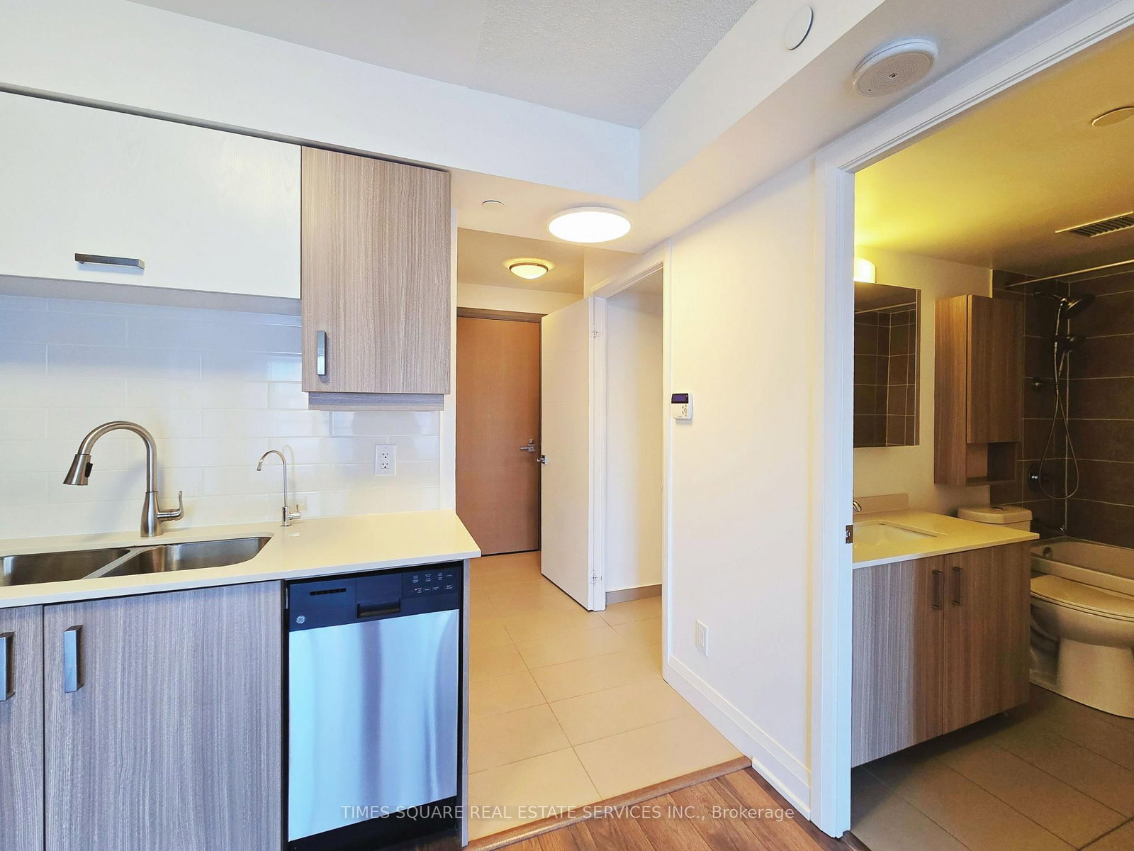 18 Uptown Drive, Unit 708 - Photo 15