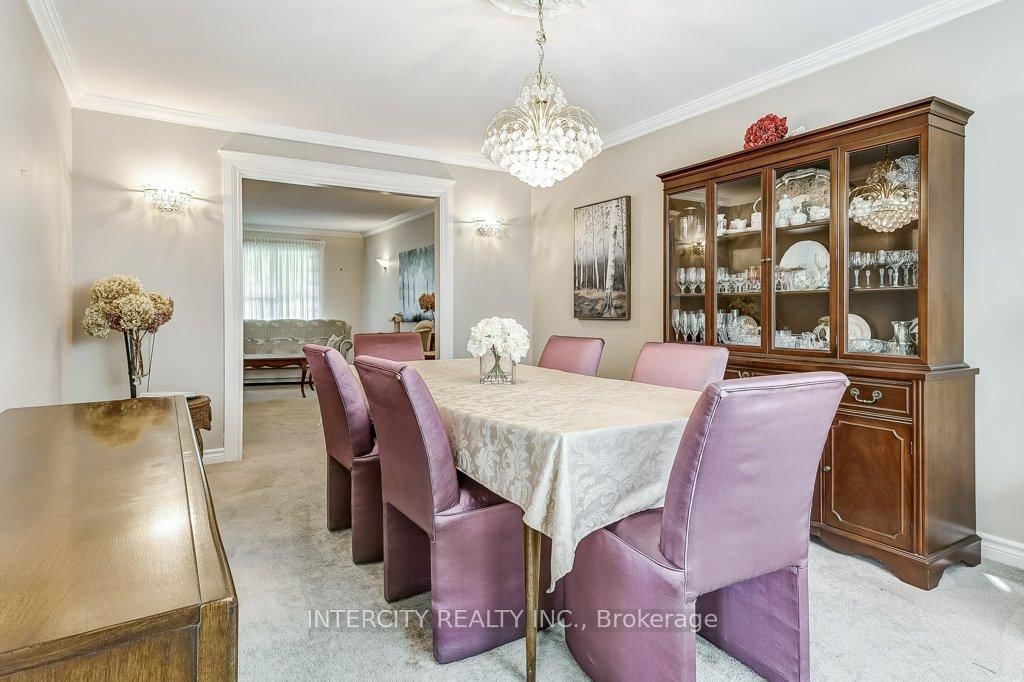 Detached House for sale at 21 Marylebone Crescent, Richmond Hill, Ontario, L4E 2L5 - Oak Ridges Lake Wilcox - MLS: N12894872