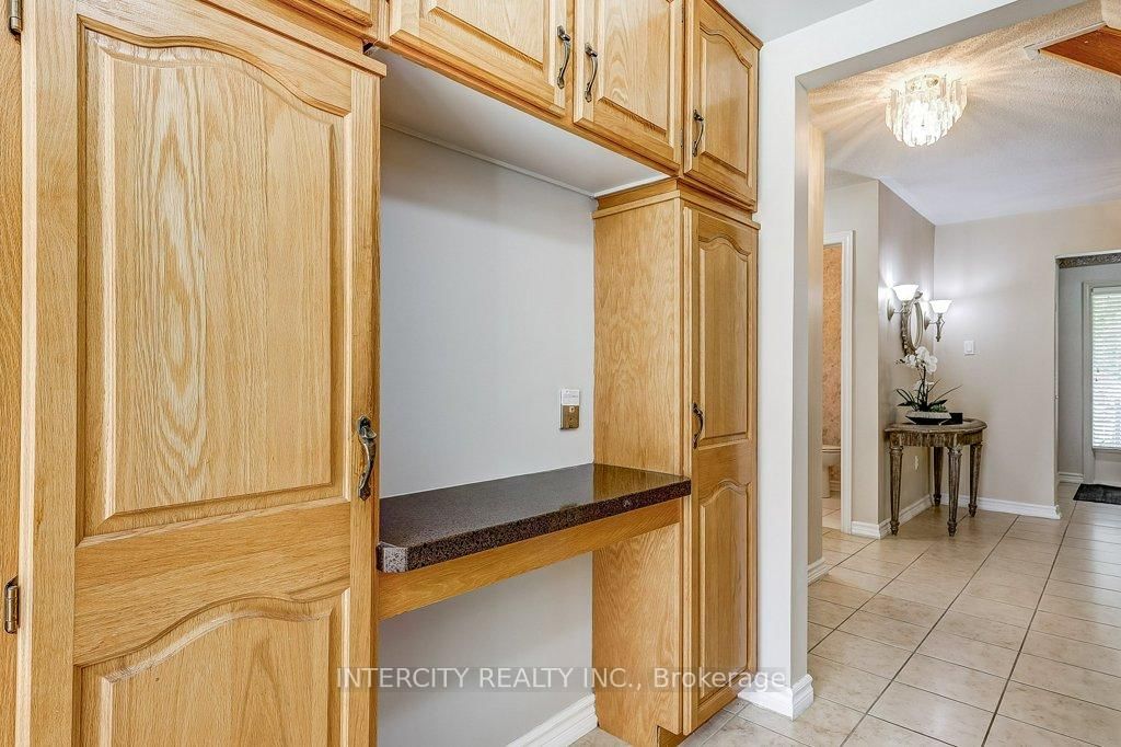 Detached House for sale at 21 Marylebone Crescent, Richmond Hill, Ontario, L4E 2L5 - Oak Ridges Lake Wilcox - MLS: N12894872