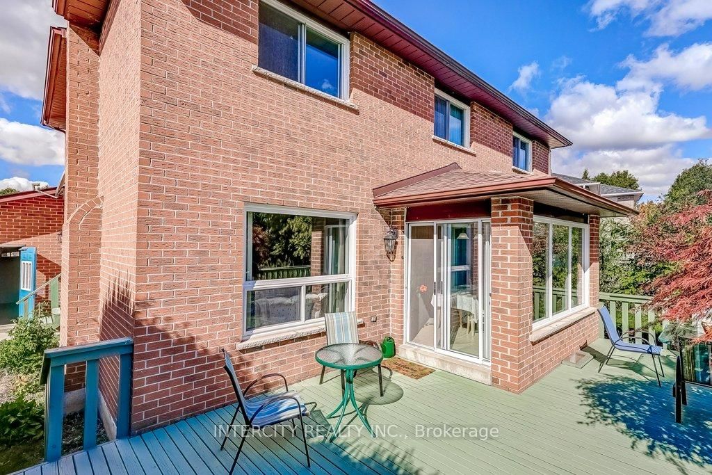 Detached House for sale at 21 Marylebone Crescent, Richmond Hill, Ontario, L4E 2L5 - Oak Ridges Lake Wilcox - MLS: N12894872