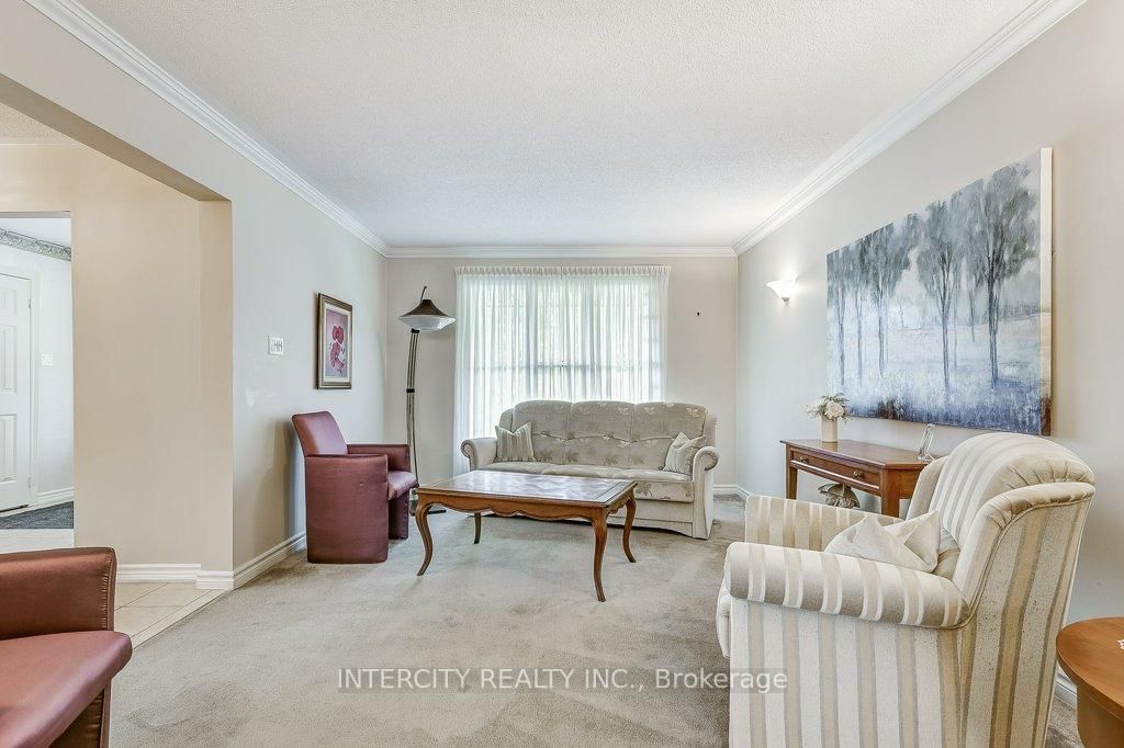 Detached House for sale at 21 Marylebone Crescent, Richmond Hill, Ontario, L4E 2L5 - Oak Ridges Lake Wilcox - MLS: N12894872