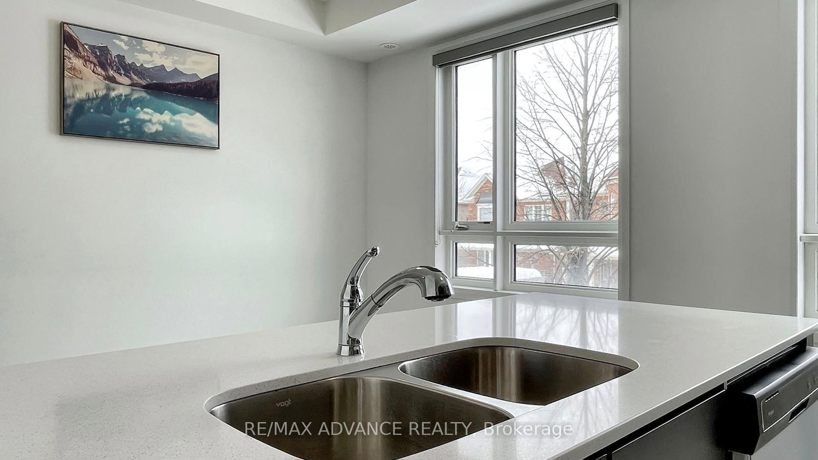 Townhouse for sale at 4 Carole Bell Way, Markham, Ontario, L6E 0W2 - Wismer - MLS: N12895404