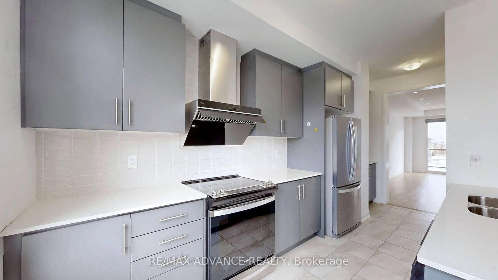 Townhouse for sale at 4 Carole Bell Way, Markham, Ontario, L6E 0W2 - Wismer - MLS: N12895404