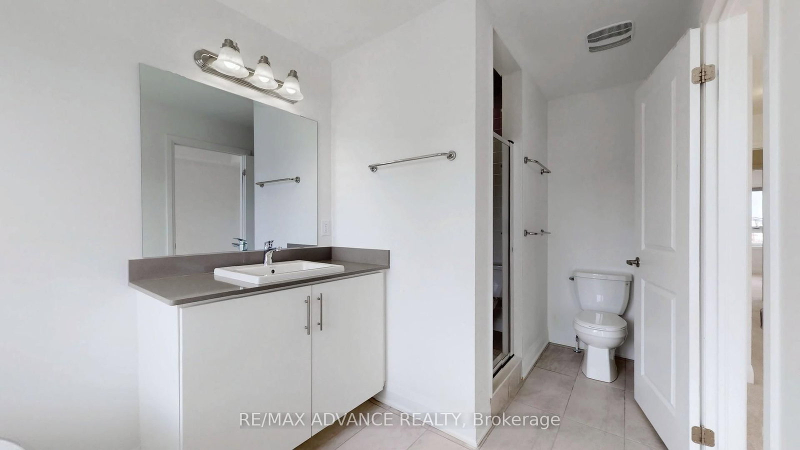 Townhouse for sale at 4 Carole Bell Way, Markham, Ontario, L6E 0W2 - Wismer - MLS: N12895404