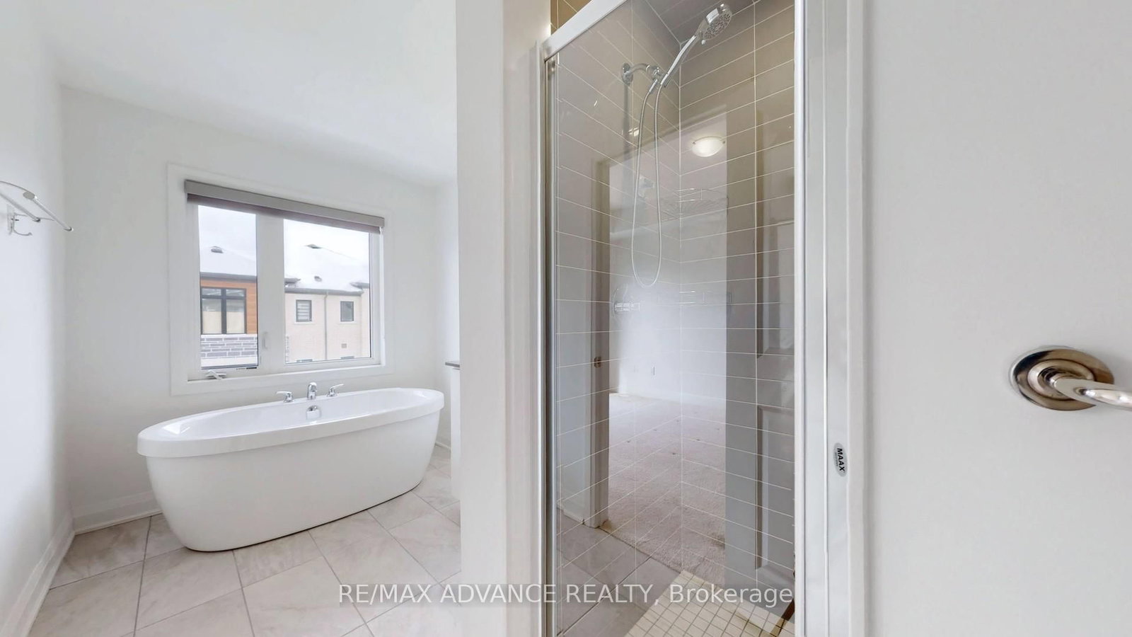 Townhouse for sale at 4 Carole Bell Way, Markham, Ontario, L6E 0W2 - Wismer - MLS: N12895404