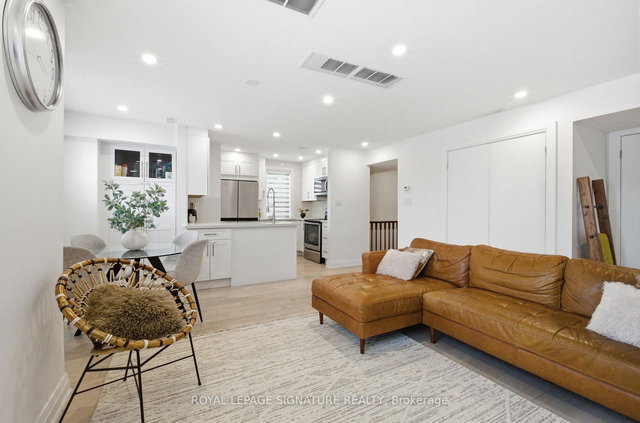 1029 - 75 Weldrick Road E