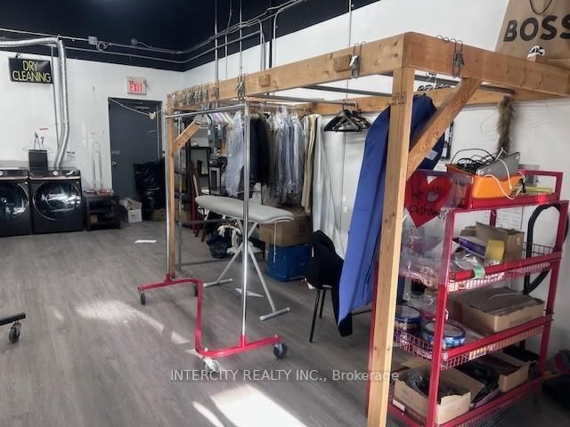 2B - 10385 Weston Rd, Vaughan, L4H 3T4 | Image 3