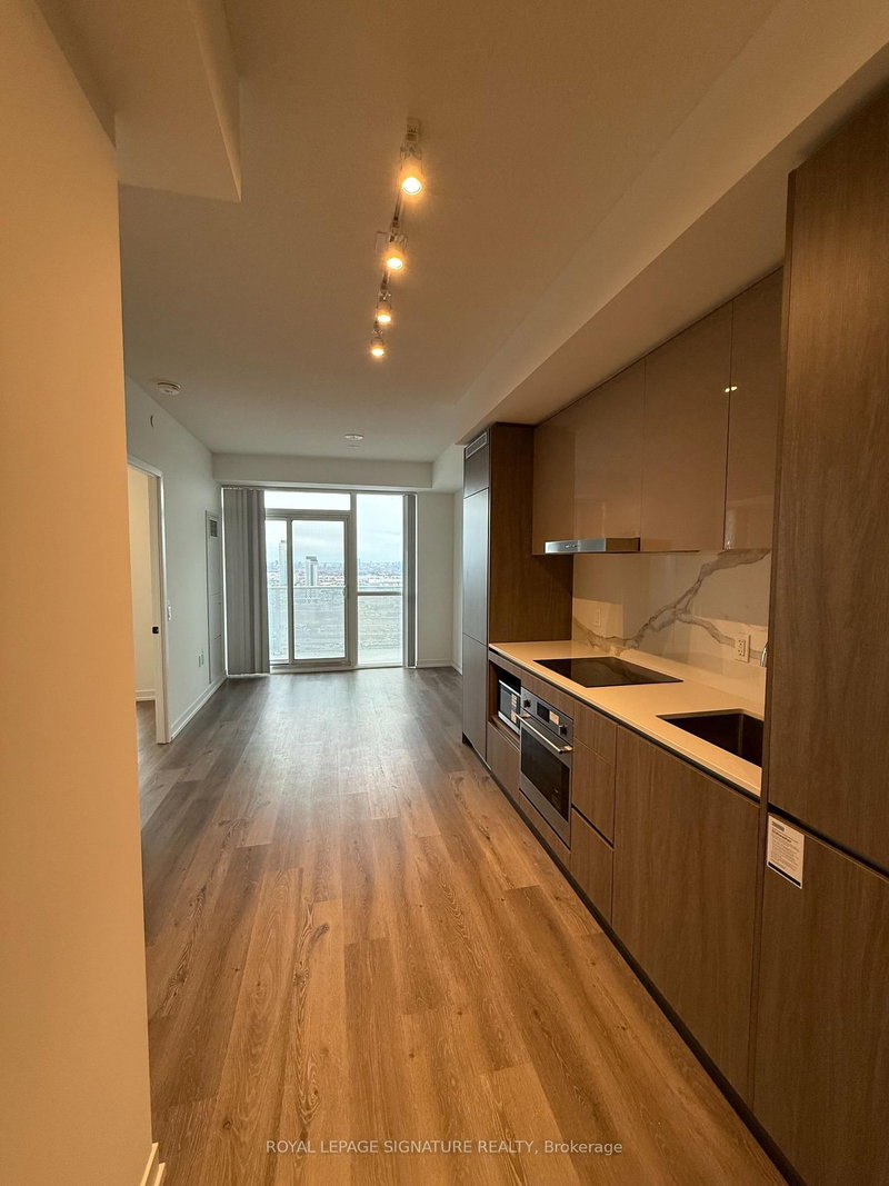 home for lease on 3608-28 Interchange Way