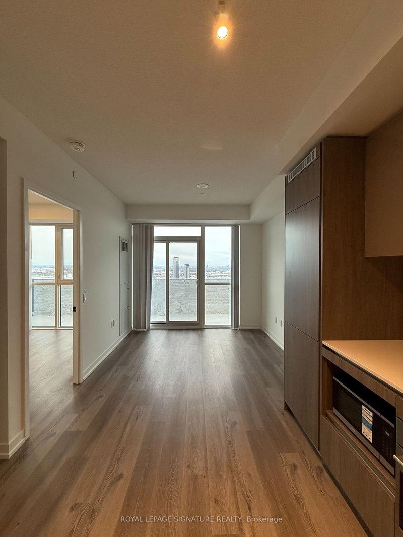 3608 - 28 Interchange Way, Vaughan, L4K 0P8 | Image 2