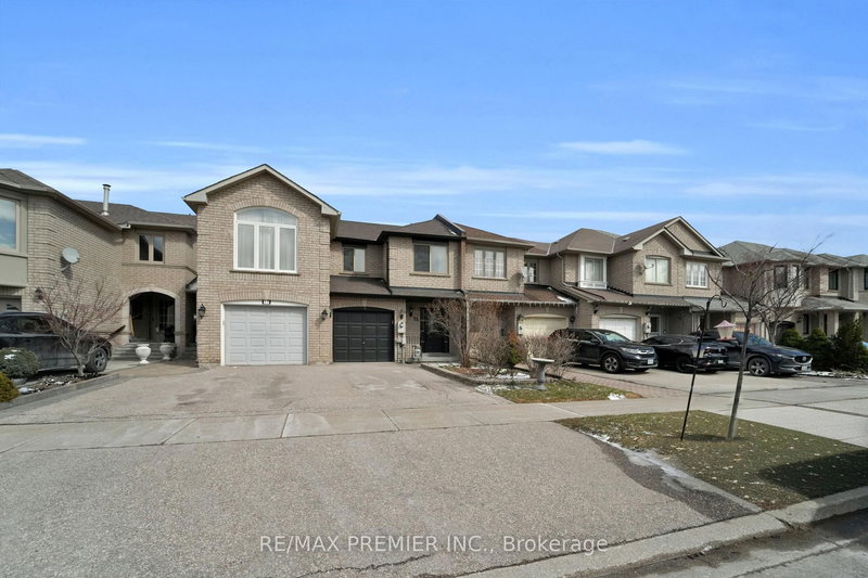 15 Michelle Dr, Vaughan, L4L 9B8 | Image 2