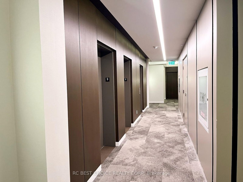 904 - 8888 Yonge St, Richmond Hill, L4C 6Z1 | Image 3