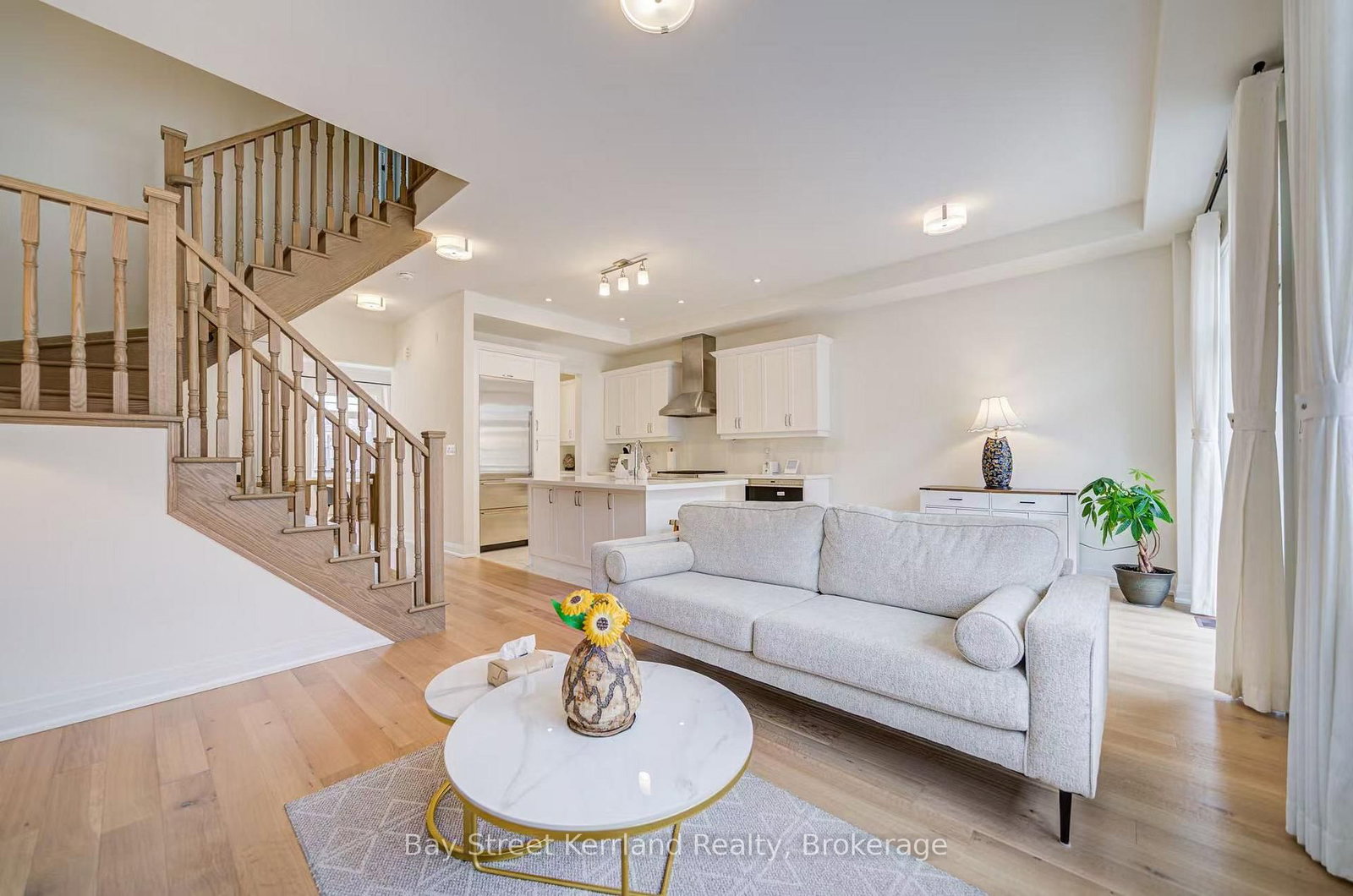 Townhouse for sale at 10 Silvermills Lane, Markham, Ontario, L6C 3L5 - Angus Glen - MLS: N12897038