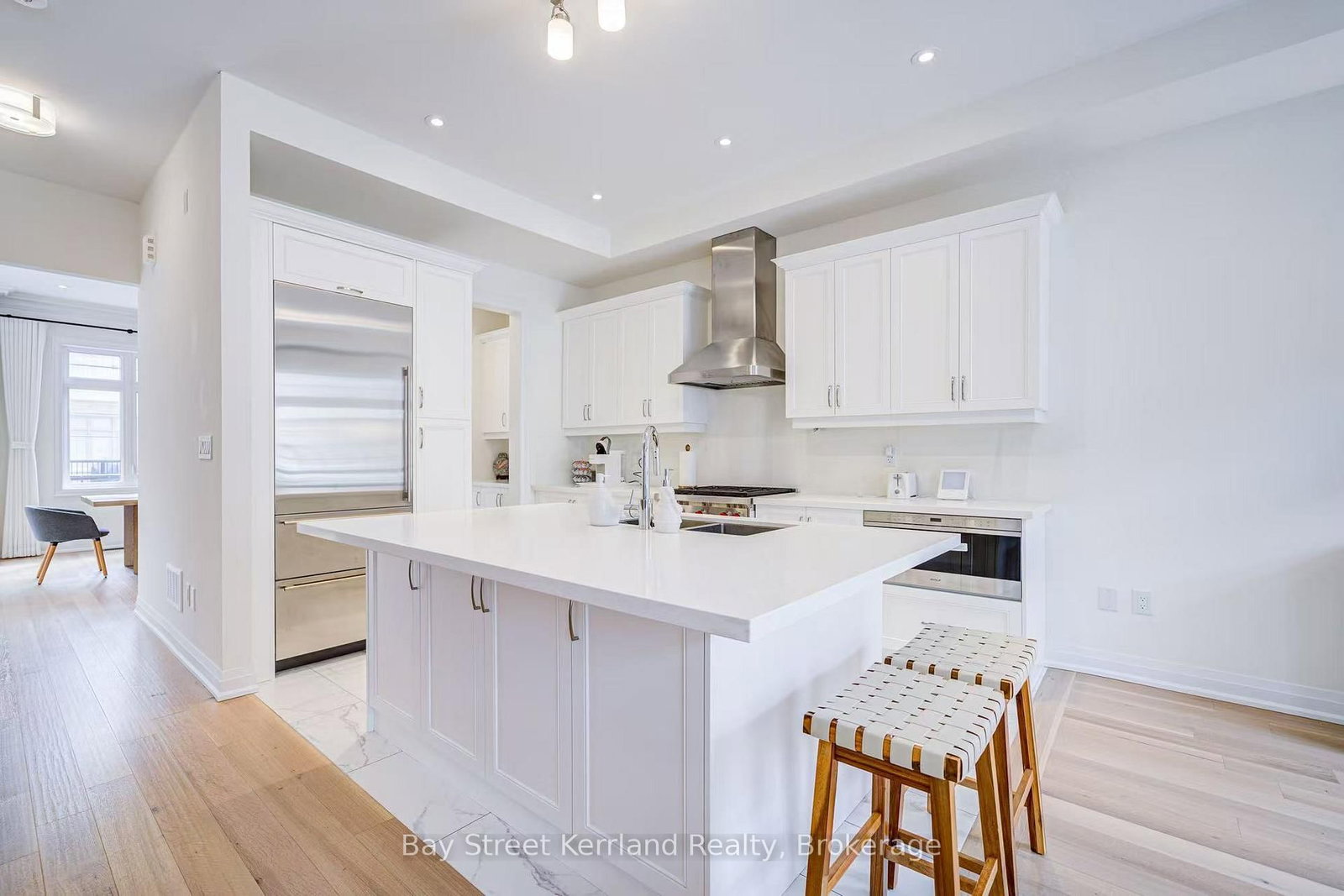 Townhouse for sale at 10 Silvermills Lane, Markham, Ontario, L6C 3L5 - Angus Glen - MLS: N12897038