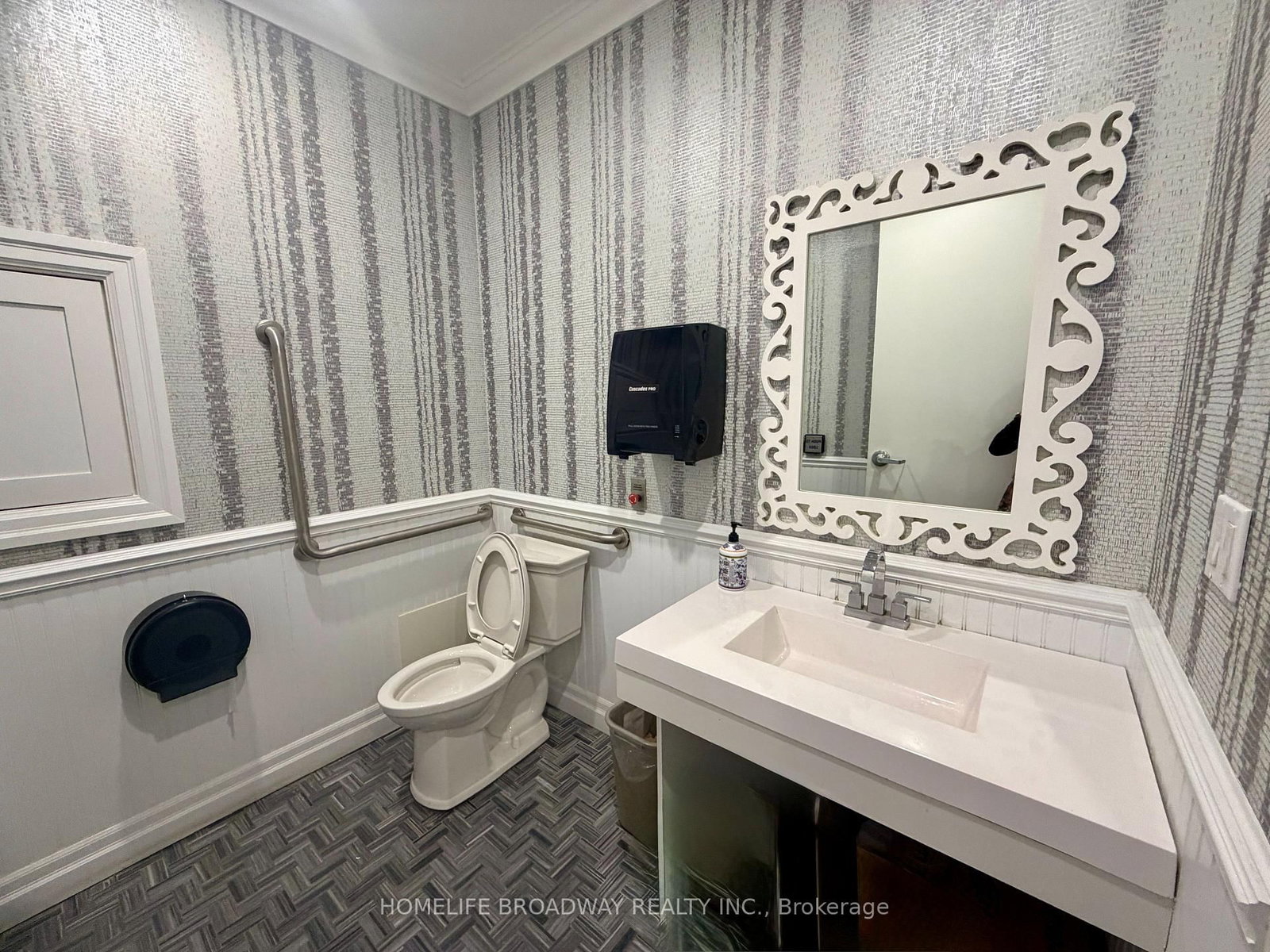 60 Innovator Avenue, Unit 25 - Photo 9