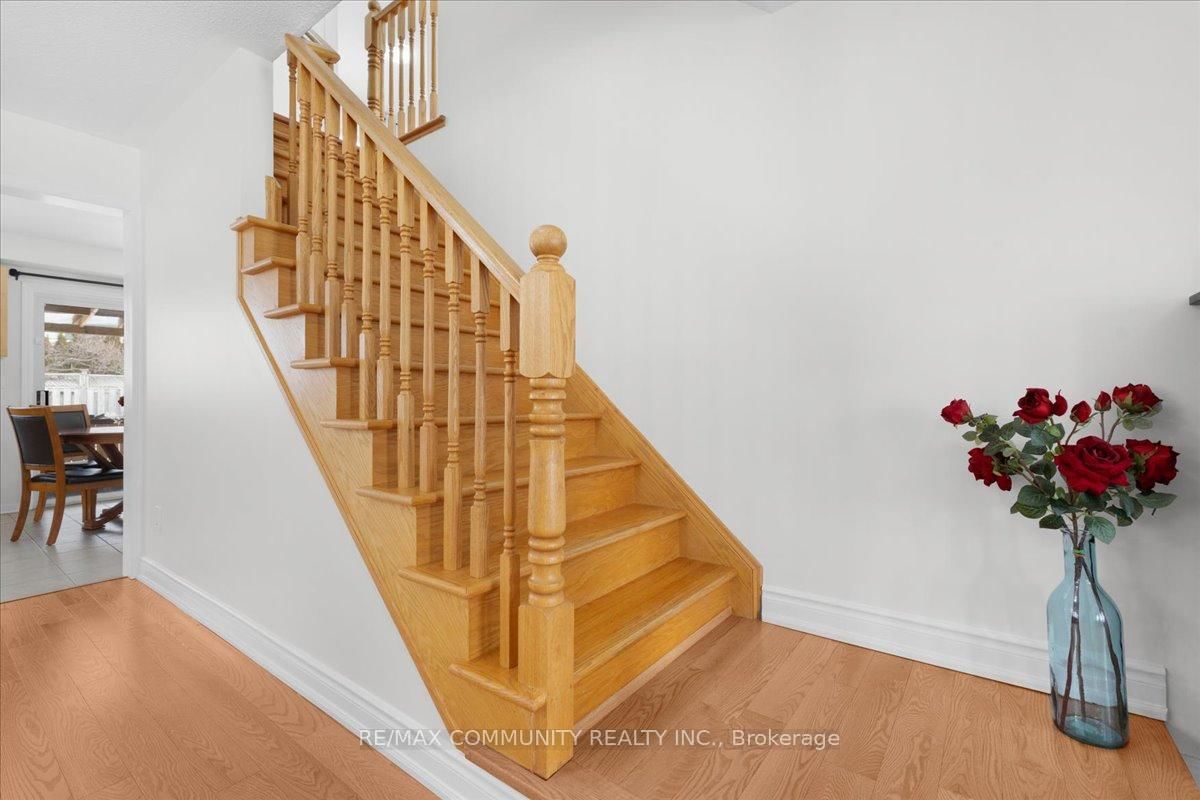 Semi-Detached House for sale at 88 Mainland Crescent, Vaughan, Ontario, L6A 3G4 - Vellore Village - MLS: N12898080