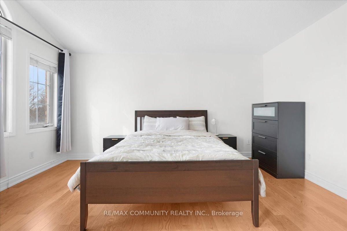 Semi-Detached House for sale at 88 Mainland Crescent, Vaughan, Ontario, L6A 3G4 - Vellore Village - MLS: N12898080