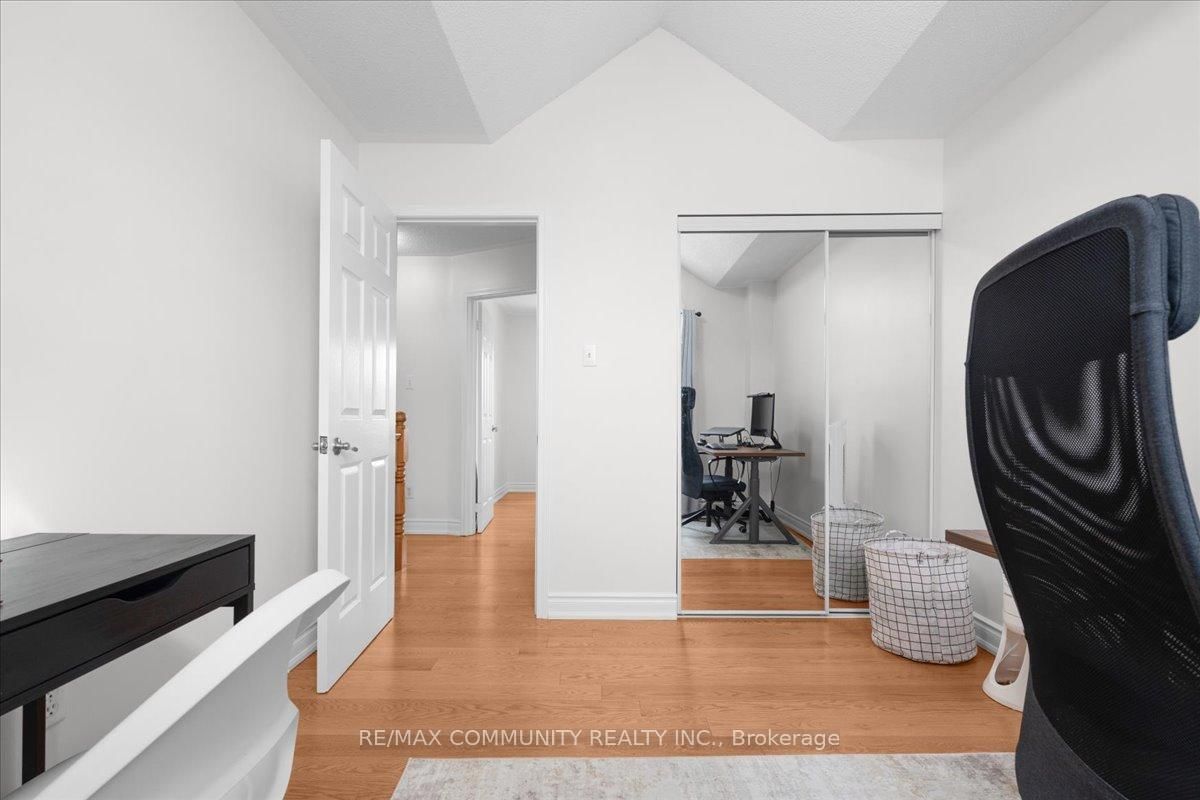 Semi-Detached House for sale at 88 Mainland Crescent, Vaughan, Ontario, L6A 3G4 - Vellore Village - MLS: N12898080