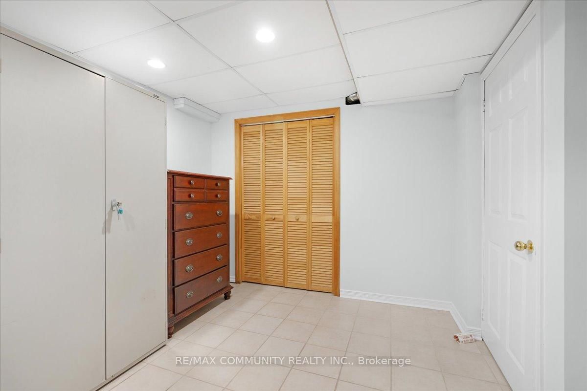 Semi-Detached House for sale at 88 Mainland Crescent, Vaughan, Ontario, L6A 3G4 - Vellore Village - MLS: N12898080