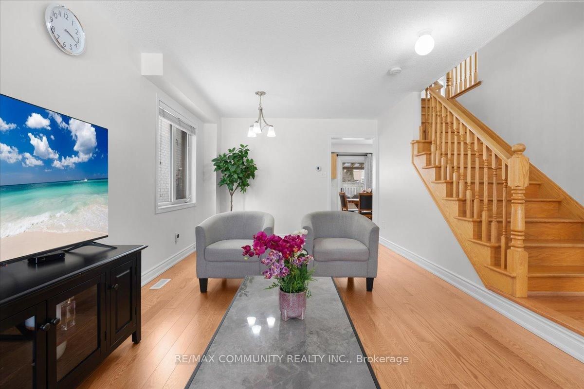 Semi-Detached House for sale at 88 Mainland Crescent, Vaughan, Ontario, L6A 3G4 - Vellore Village - MLS: N12898080