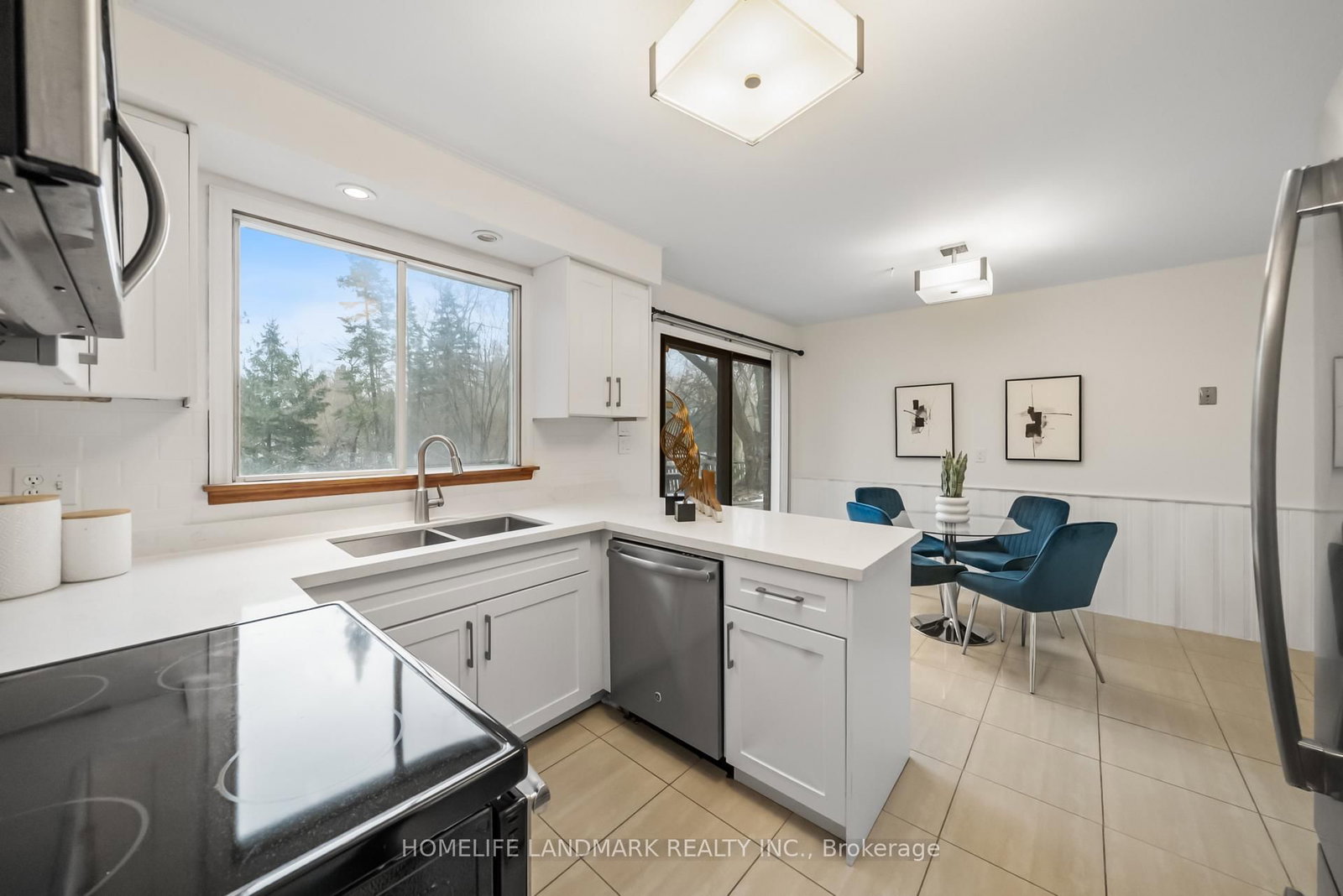 Detached House for sale at 36 Cynthia Crescent, Richmond Hill, Ontario, L4E 2R1 - Oak Ridges - MLS: N12898230