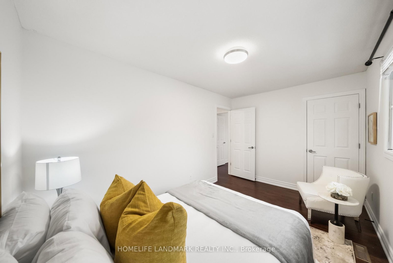 Detached House for sale at 36 Cynthia Crescent, Richmond Hill, Ontario, L4E 2R1 - Oak Ridges - MLS: N12898230