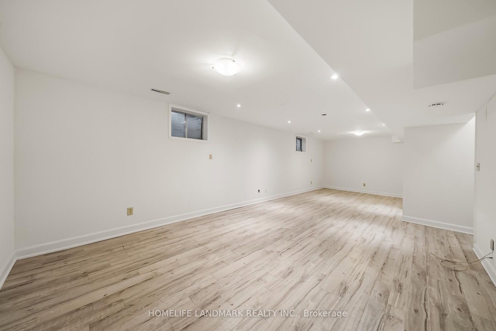 Detached House for sale at 36 Cynthia Crescent, Richmond Hill, Ontario, L4E 2R1 - Oak Ridges - MLS: N12898230