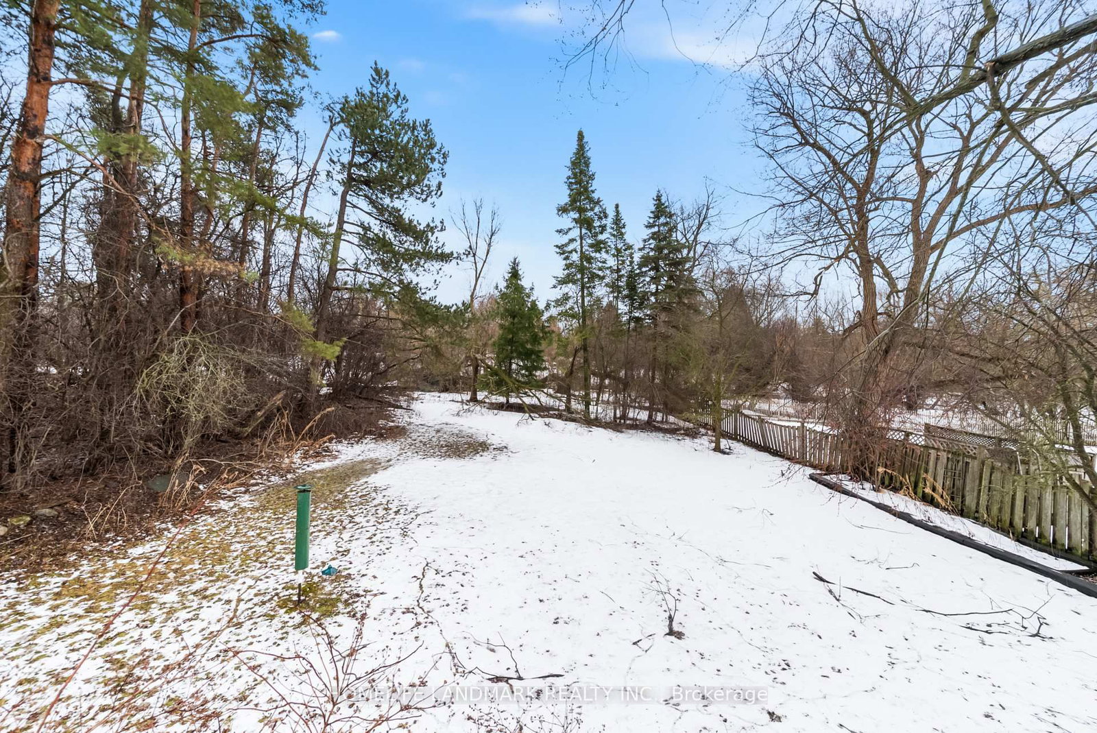 Detached House for sale at 36 Cynthia Crescent, Richmond Hill, Ontario, L4E 2R1 - Oak Ridges - MLS: N12898230