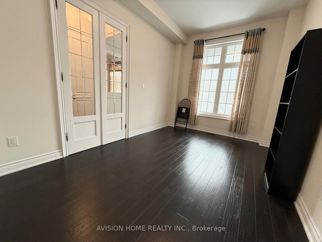 298 Angus Glen Boulevard