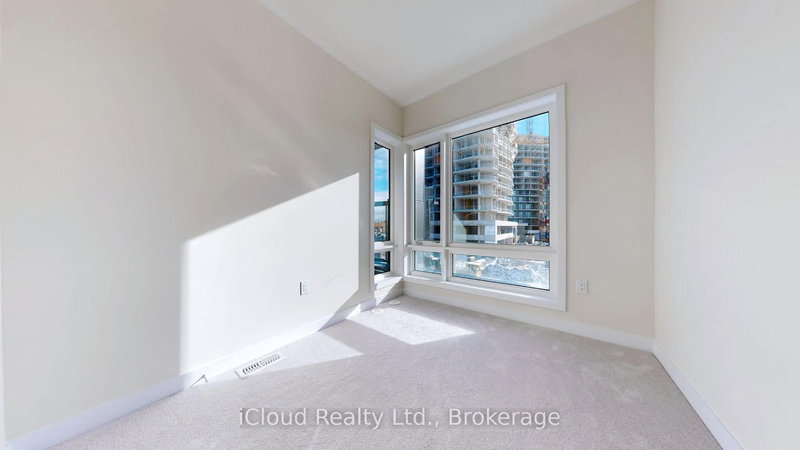 38 Dandara Gate, Vaughan, L4L 0M6 | Image 2