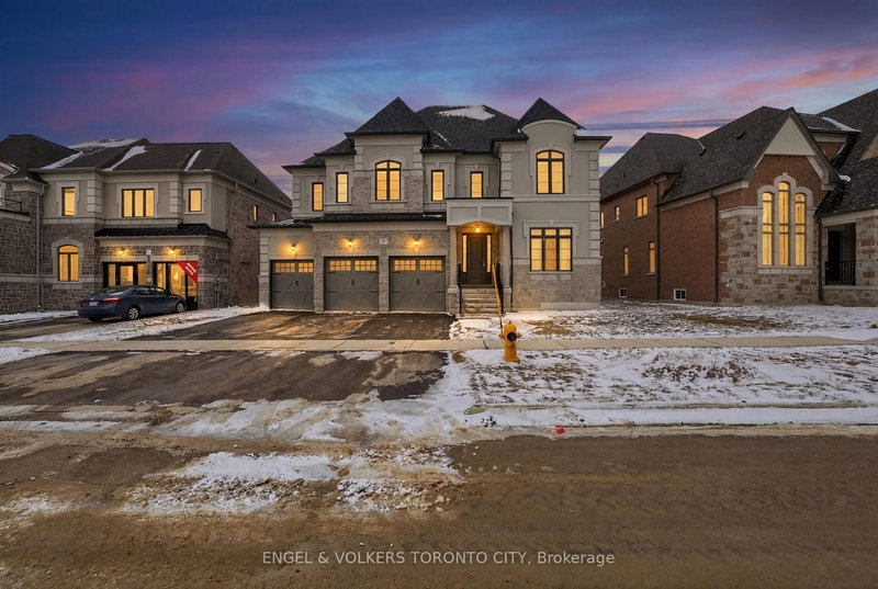 52 Bud Willmot Way, King, L7B 1B4 | Image 2