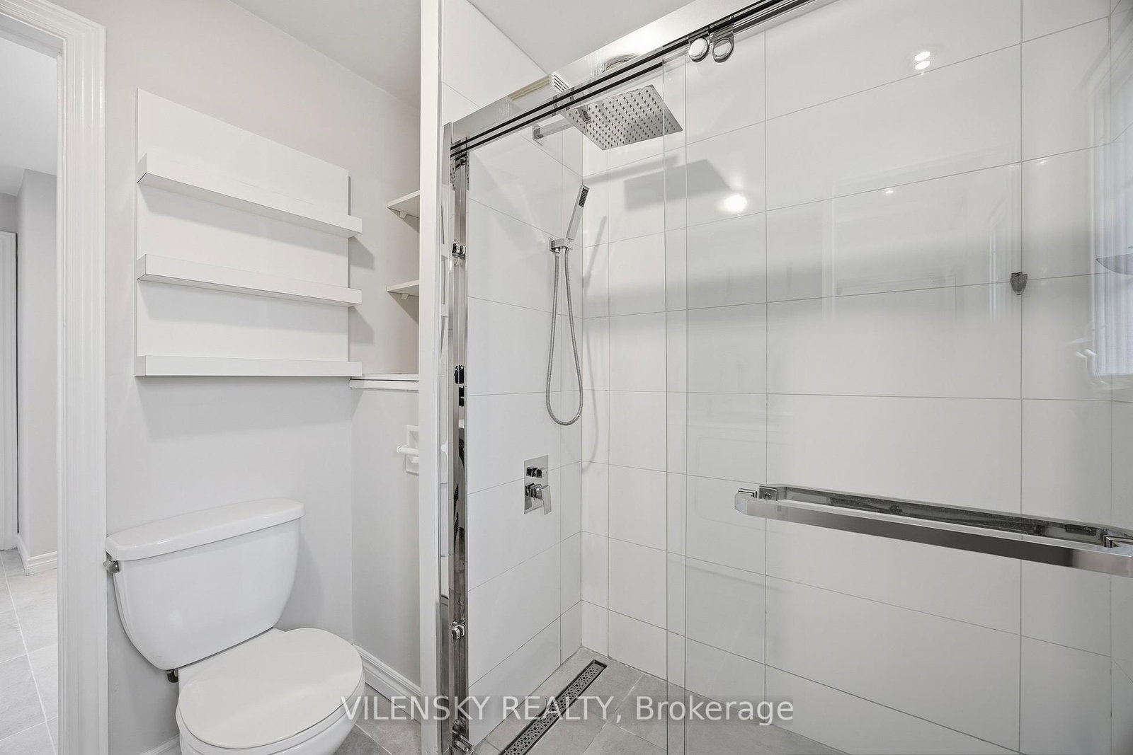 Detached House for sale at 941 Vicrol Drive, Innisfil, Ontario, L9S 1V4 - Alcona - MLS: N12899276