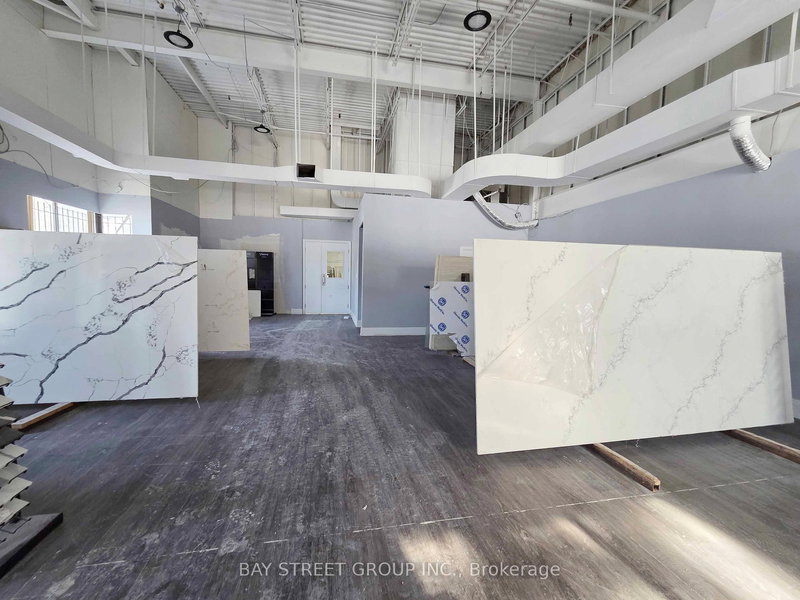 B- 16 East Wilmot St, Richmond Hill, L4B 1C8 | Image 3