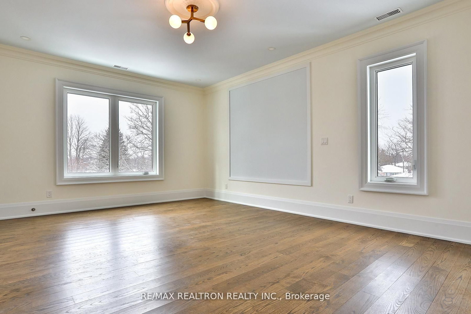 Detached House for sale at 36 Sussex Avenue, Richmond Hill, Ontario, L4C 2E6 - Crosby - MLS: N12899666