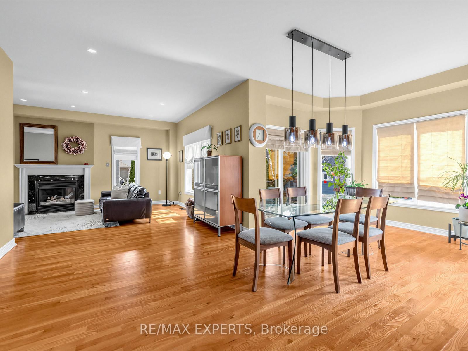 Detached House for sale at 203 Thomson Creek Boulevard, Vaughan, Ontario, L4H 1H1 - Islington Woods - MLS: N12899668