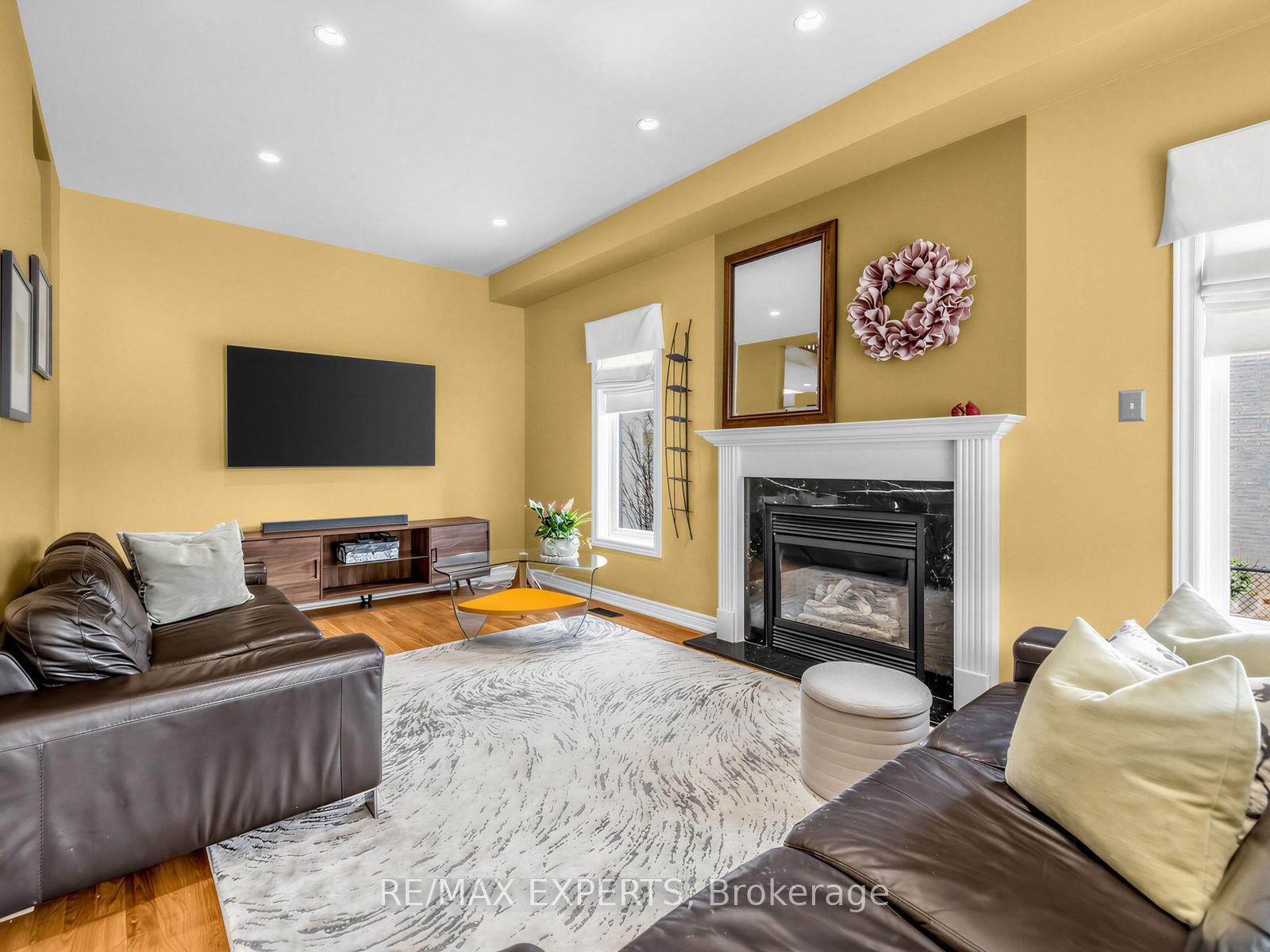 Detached House for sale at 203 Thomson Creek Boulevard, Vaughan, Ontario, L4H 1H1 - Islington Woods - MLS: N12899668