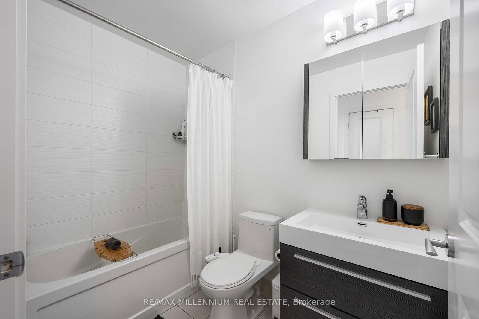 8081 BIRCHMOUNT Road E, Unit 1517 - Photo 17