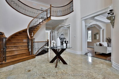177 Duncan Road • Richmond Hill, ON photo 3