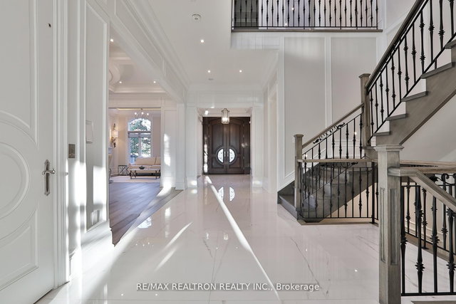 56 Sanderson Crescent