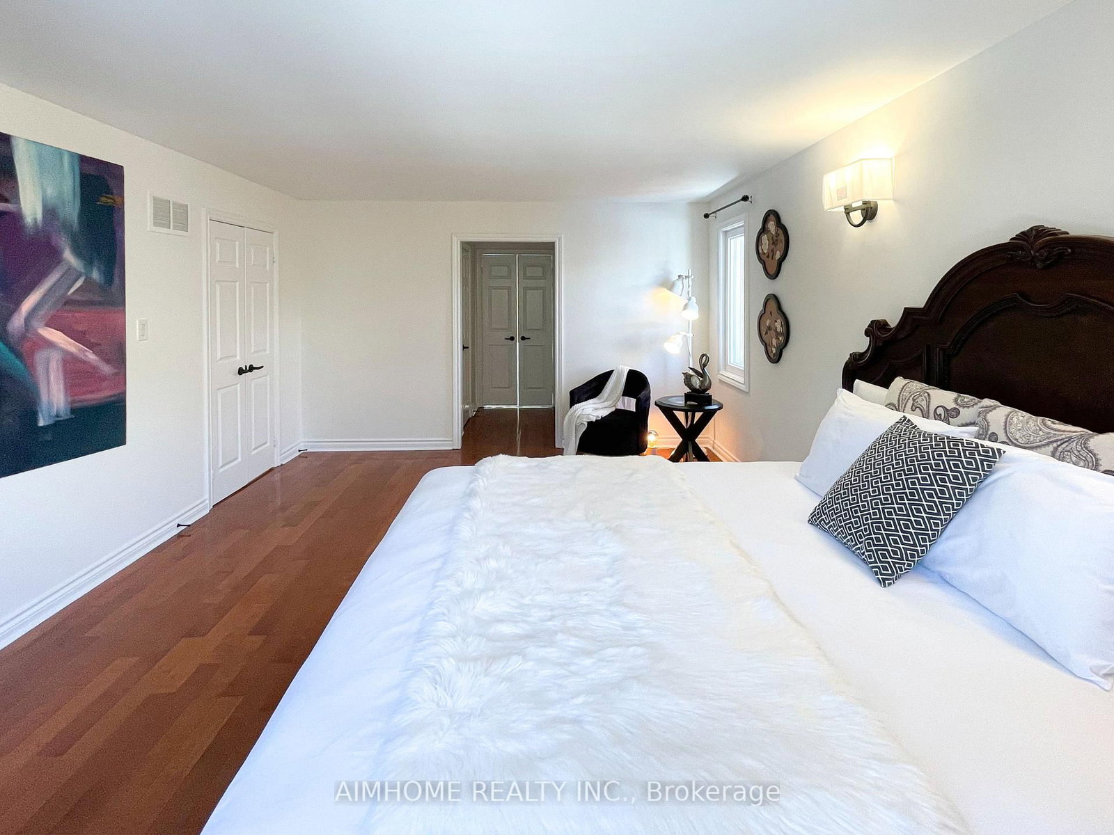 Detached House for sale at 8 Cygnus Drive, Richmond Hill, Ontario, L4C 8P2 - Observatory - MLS: N12901484