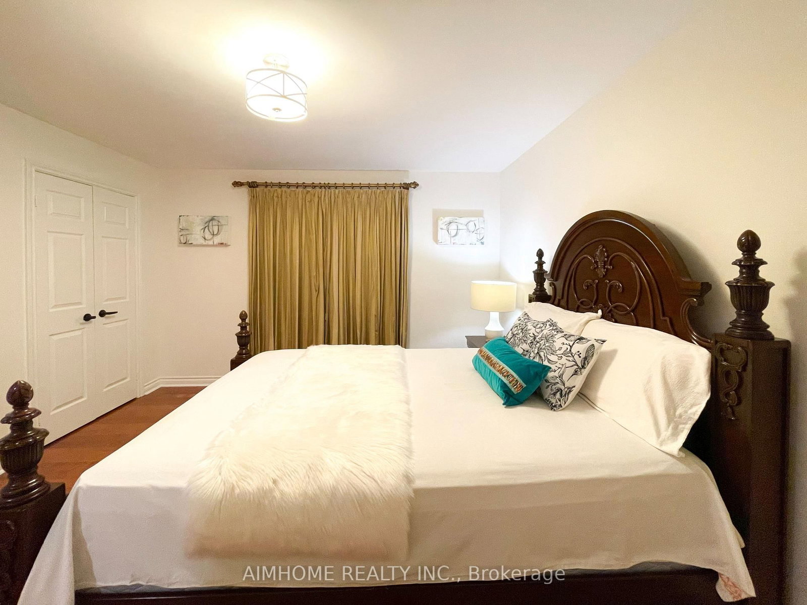 Detached House for sale at 8 Cygnus Drive, Richmond Hill, Ontario, L4C 8P2 - Observatory - MLS: N12901484