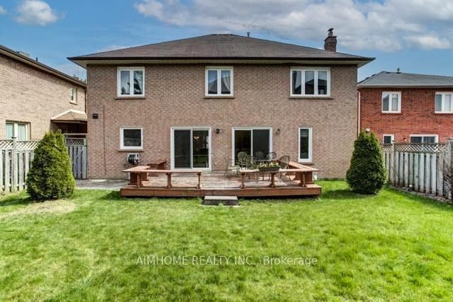 Detached House for sale at 8 Cygnus Drive, Richmond Hill, Ontario, L4C 8P2 - Observatory - MLS: N12901484