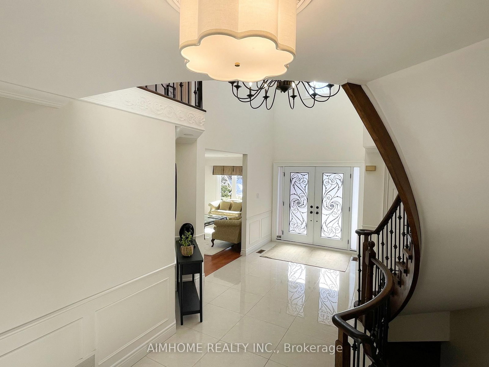 Detached House for sale at 8 Cygnus Drive, Richmond Hill, Ontario, L4C 8P2 - Observatory - MLS: N12901484