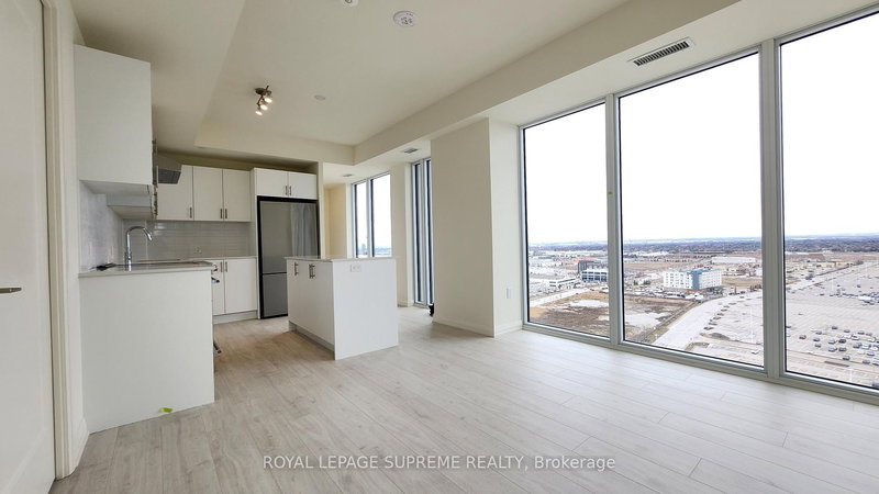 1915 - 8960 Jane St, Vaughan, L4K 0N9 | Image 2