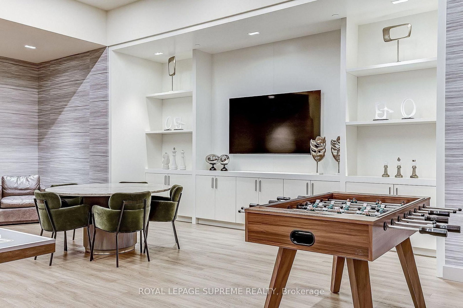 8960 Jane Street, Unit 1915 - Photo 40